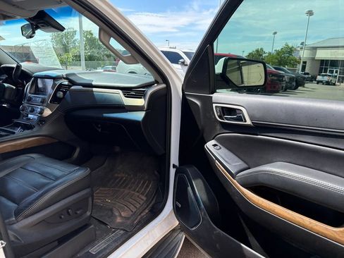 Used 2019 GMC Yukon Denali w/ Open Road Package AWD/4WD image 29