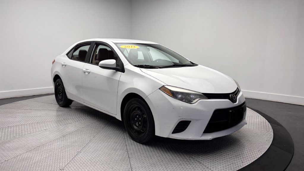 Used 2014 Toyota Corolla LE FWD image 33