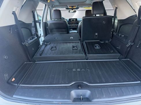 Used 2022 Nissan Pathfinder Platinum w/ Cargo Package image 13