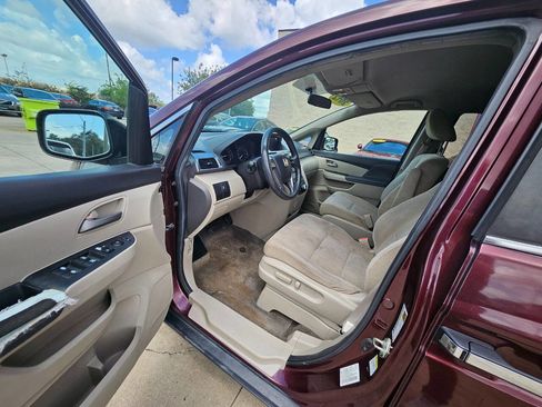 Used 2012 Honda Odyssey LX image 8