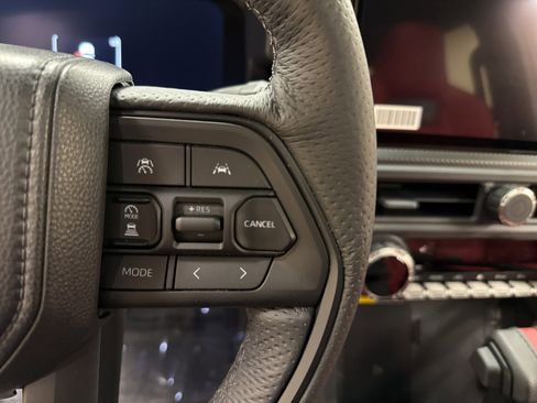 Used 2025 Toyota Tacoma TRD Pro image 36