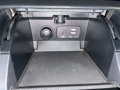Used 2019 Subaru Outback 2.5i Touring AWD/4WD image 23