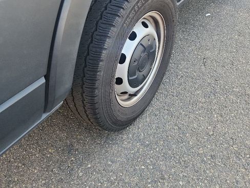 Used 2023 Ford Transit 250 Medium Roof RWD image 17