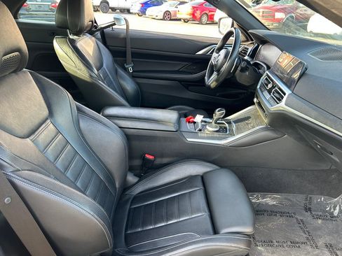 Used 2022 BMW M440i Convertible w/ Premium Package image 33
