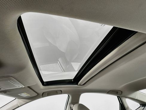 Certified 2023 Honda Accord EX image 21