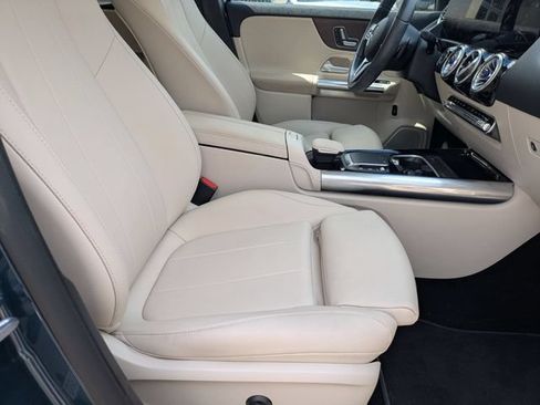 Used 2023 Mercedes-Benz GLA 250 image 30