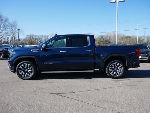 Used 2021 GMC Yukon Denali w/ LPO, Illumination Package image 6