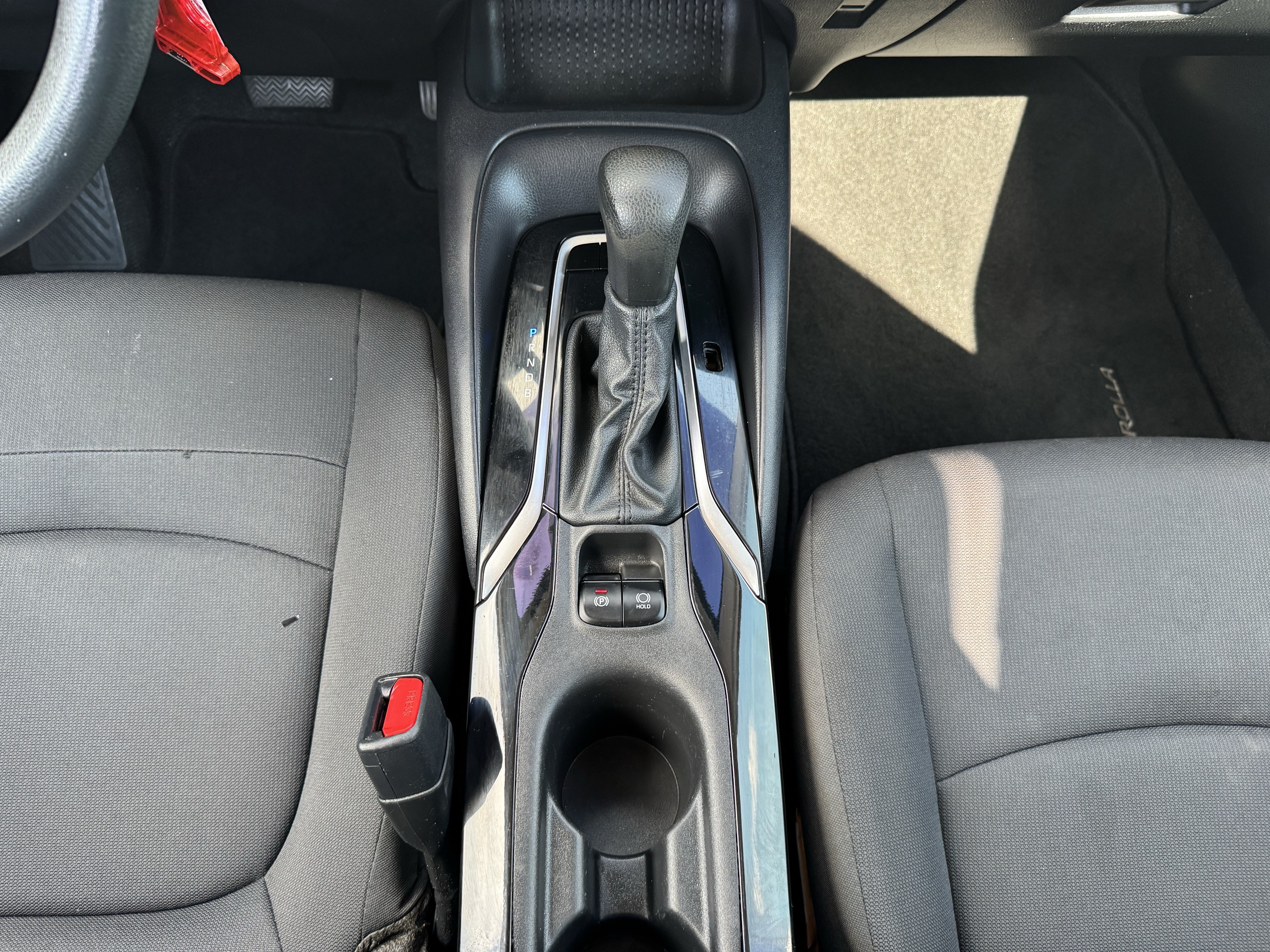 Used 2022 Toyota Corolla LE FWD image 24