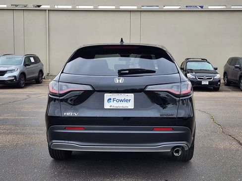 Used 2023 Honda HR-V Sport image 6