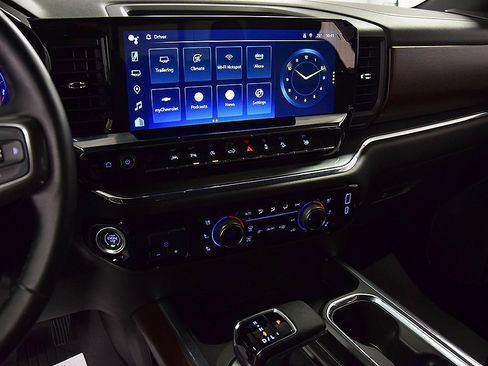 Used 2024 Chevrolet Silverado 1500 High Country w/ Z71 Off-Road Package image 23