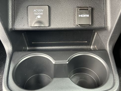 Certified 2023 Toyota Sienna Platinum AWD/4WD image 20