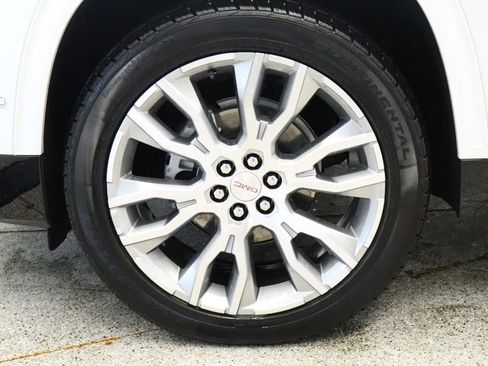 Used 2025 GMC Acadia Denali w/ Super Cruise Package image 14