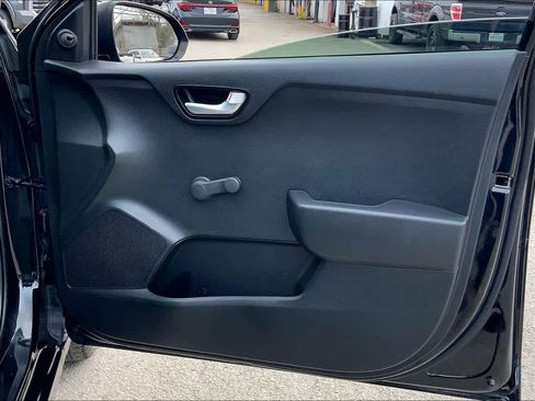 Used 2018 Kia Rio LX image 21