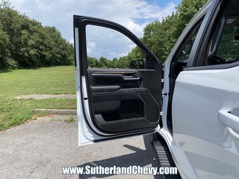 Used 2023 Chevrolet Silverado 1500 RST image 15