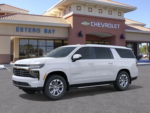 New 2026 Chevrolet Suburban LT RWD image 26