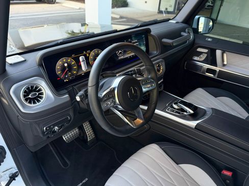 Used 2024 Mercedes-Benz G 550 image 37