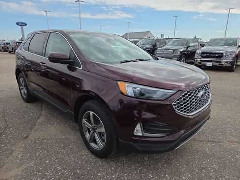 Used 2023 Ford Edge SEL w/ Convenience Package AWD/4WD image 6