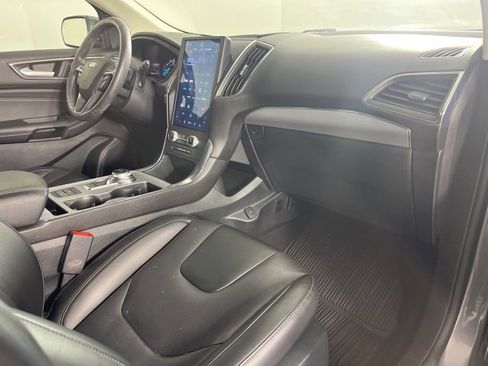 Used 2022 Ford Edge Titanium w/ Equipment Group 301A image 34