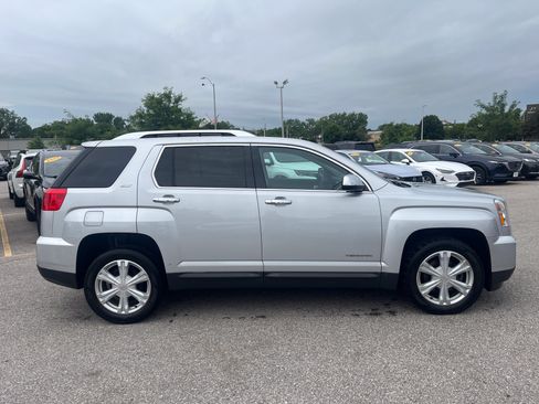 Used 2017 GMC Terrain SLT w/ Open Road Package AWD/4WD image 5