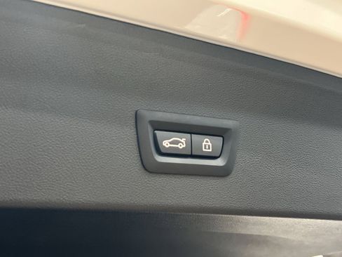 Used 2023 BMW X4 xDrive30i w/ Parking Assistance Package image 25