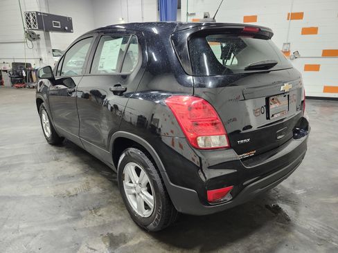 Used 2020 Chevrolet Trax LS FWD image 13