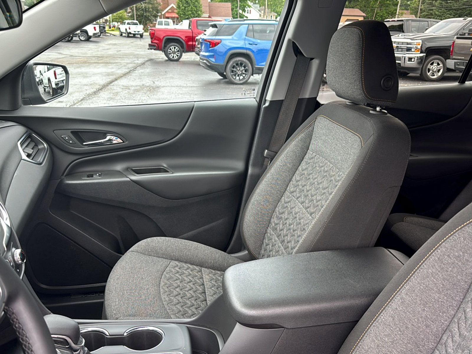 Used 2023 Chevrolet Equinox LT FWD image 7