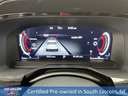 Used 2024 Nissan Pathfinder Platinum image 11