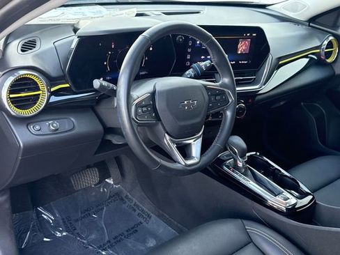 Certified 2024 Chevrolet Trax ACTIV w/ Sunroof Package image 8