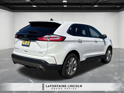 Used 2023 Ford Edge Titanium AWD/4WD image 5