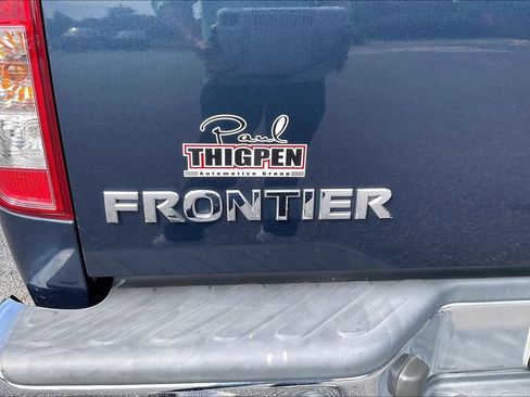 Used 2019 Nissan Frontier SL RWD image 8
