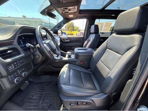 Used 2022 Chevrolet Tahoe LT w/ Luxury Package AWD/4WD image 17