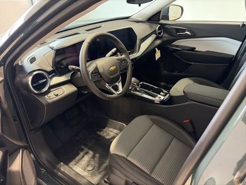 New 2026 Chevrolet Trax LT FWD image 7