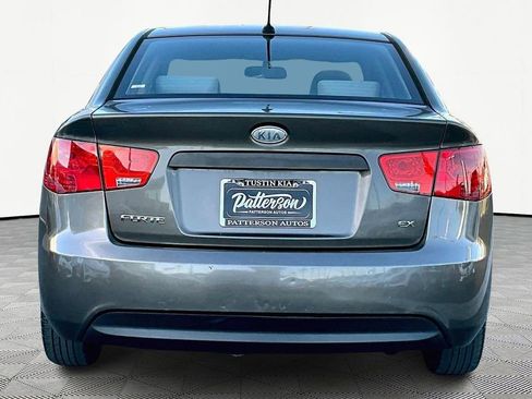 Used 2010 Kia Forte EX image 4