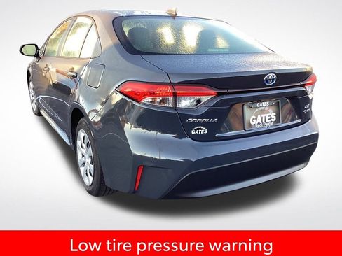 Used 2025 Toyota Corolla LE image 8