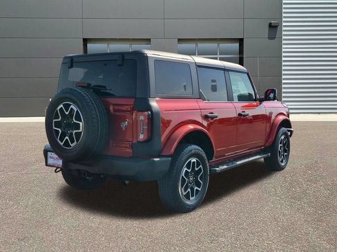 Used 2023 Ford Bronco Outer Banks AWD/4WD image 5