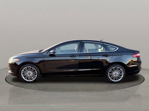 Used 2016 Ford Fusion SE w/ Equipment Group 202A image 23