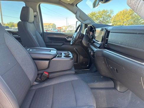 Used 2024 Chevrolet Silverado 2500 LT image 20