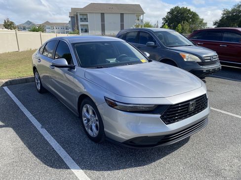 Used 2023 Honda Accord LX image 5