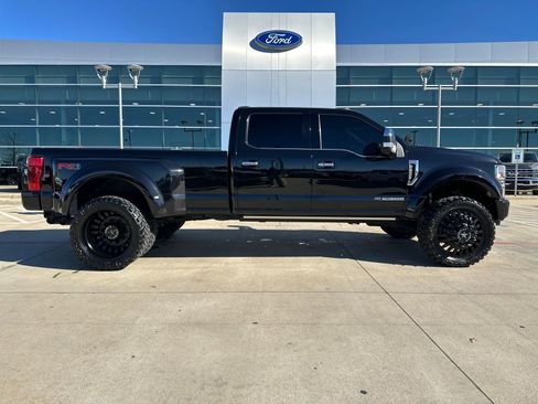 Used 2020 Ford F450 Platinum w/ FX4 Off-Road Package image 6