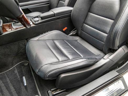 Used 2011 Mercedes-Benz E 550 Cabriolet image 36