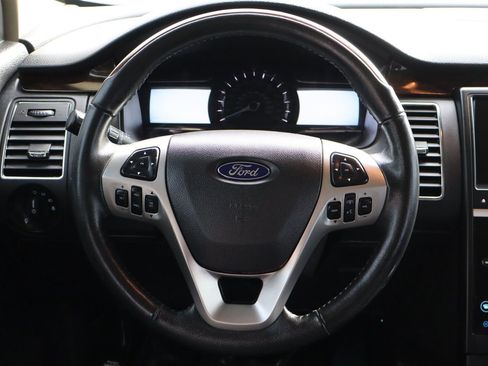 Used 2018 Ford Flex Limited image 18