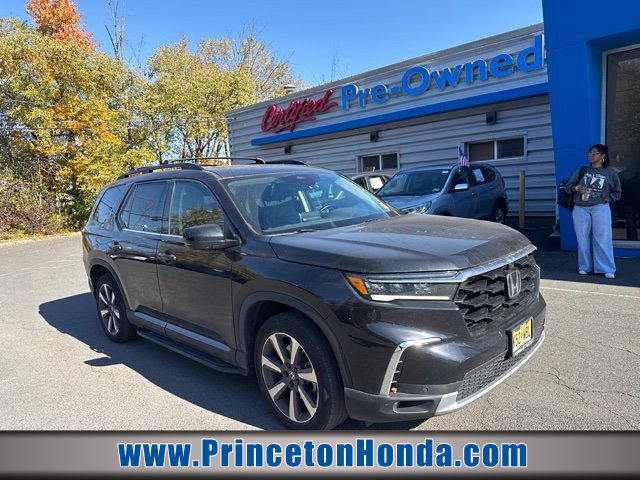 Used 2023 Honda Pilot Elite image 1
