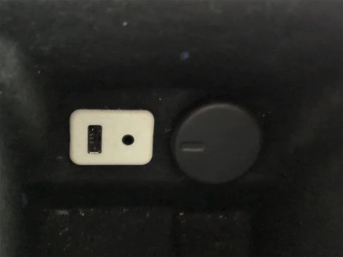 Used 2010 Cadillac SRX Luxury image 33