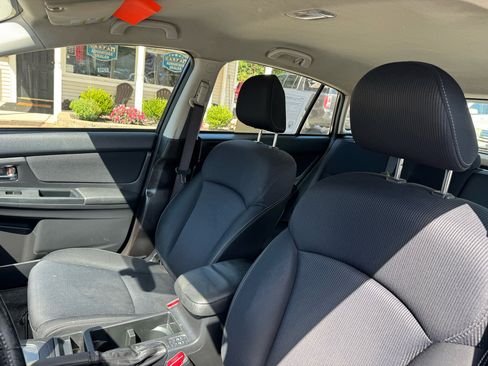 Used 2013 Subaru Impreza 2.0i Sport Premium image 5