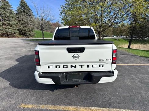 Used 2024 Nissan Frontier SL w/ Technology Package image 4