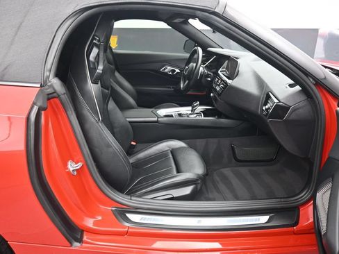 Used 2020 BMW Z4 sDrive30i w/ Executive Package RWD image 33