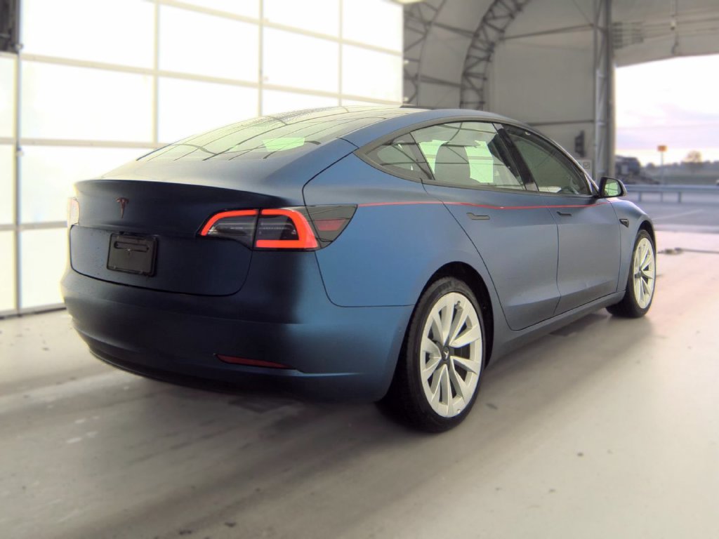 Used 2022 Tesla Model 3 Long Range AWD/4WD image 3