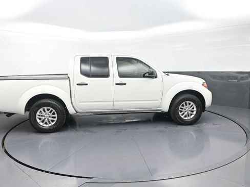 Used 2017 Nissan Frontier SV RWD image 12