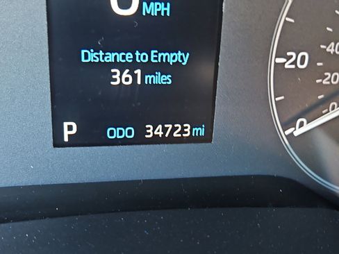 Used 2024 Toyota Corolla SE image 13