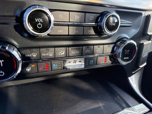 Used 2021 Ford F150 Lariat w/ Equipment Group 502A High image 22